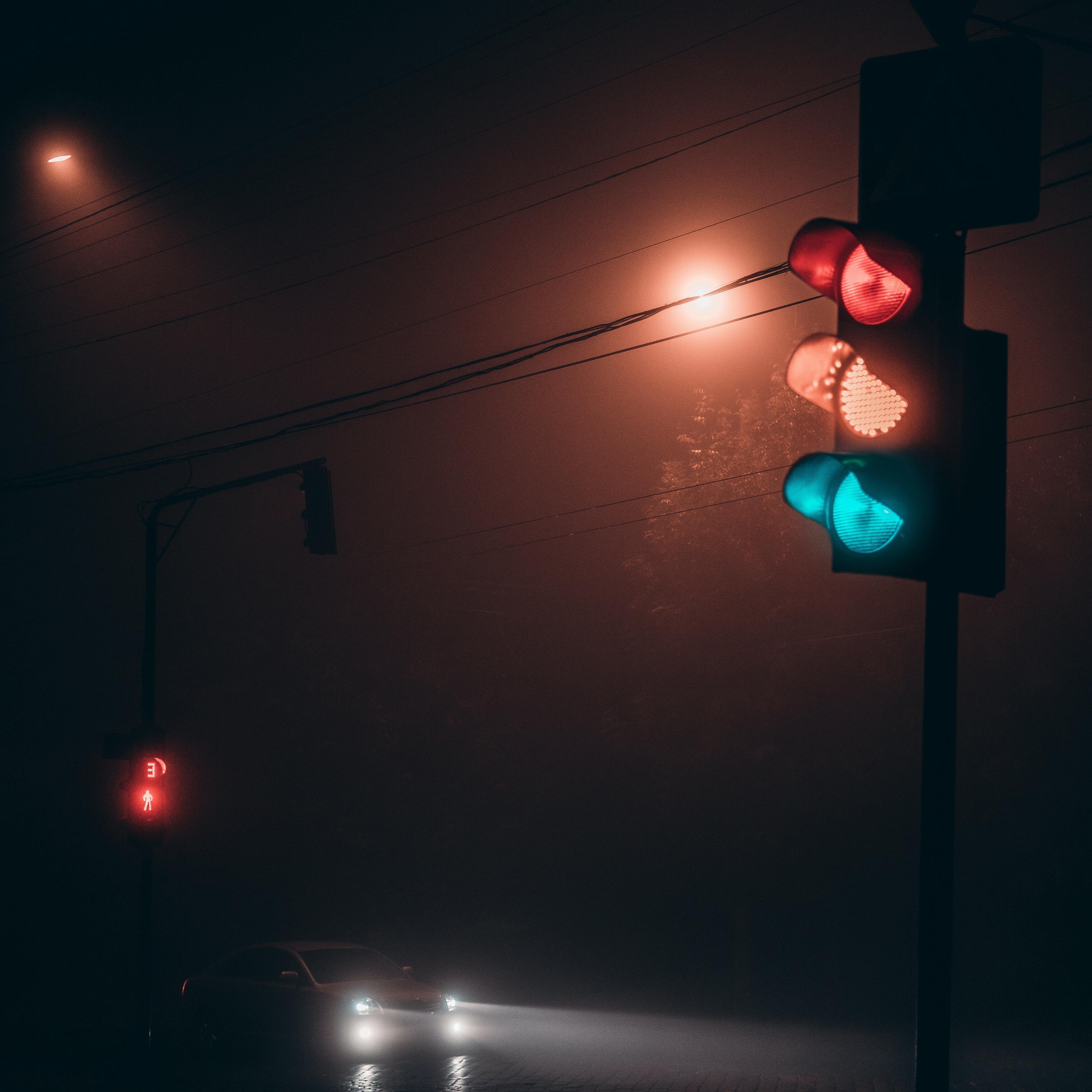 Trafficlights in the night